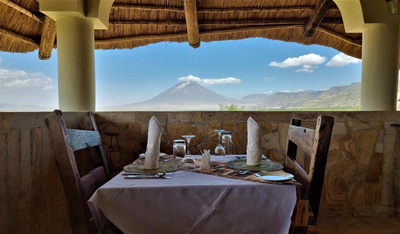 Africa Safari Lake Natron Mtowabaga Buitenkant foto