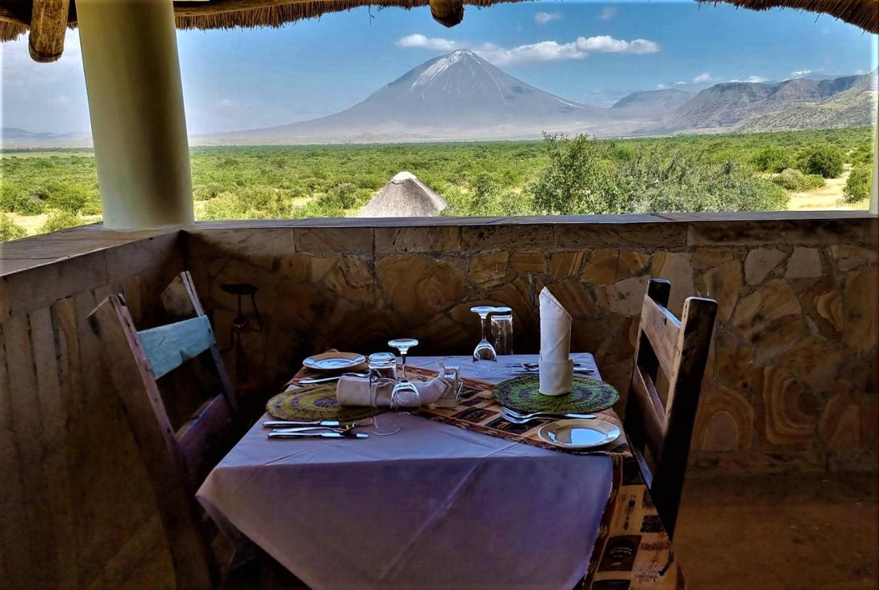 Africa Safari Lake Natron Mtowabaga Buitenkant foto