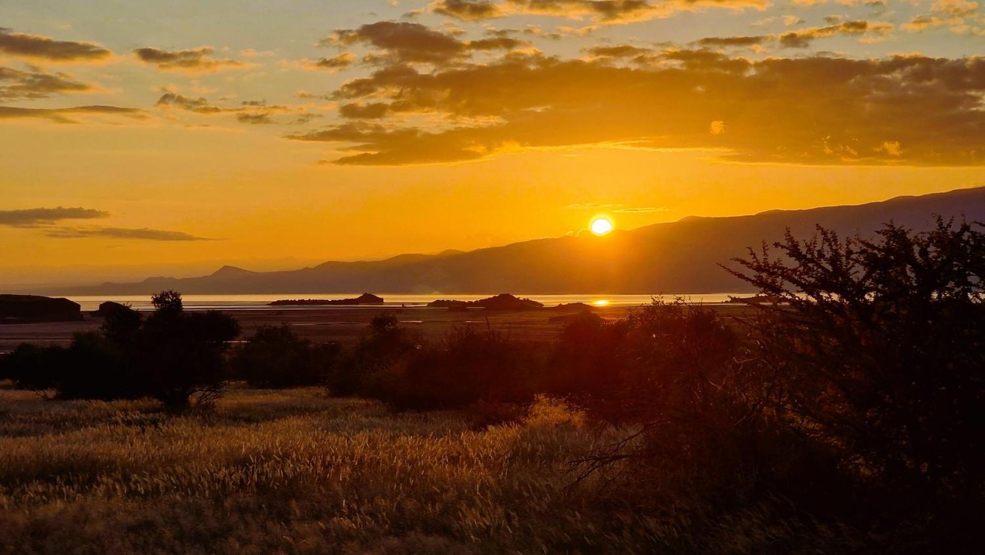 Africa Safari Lake Natron Mtowabaga Buitenkant foto