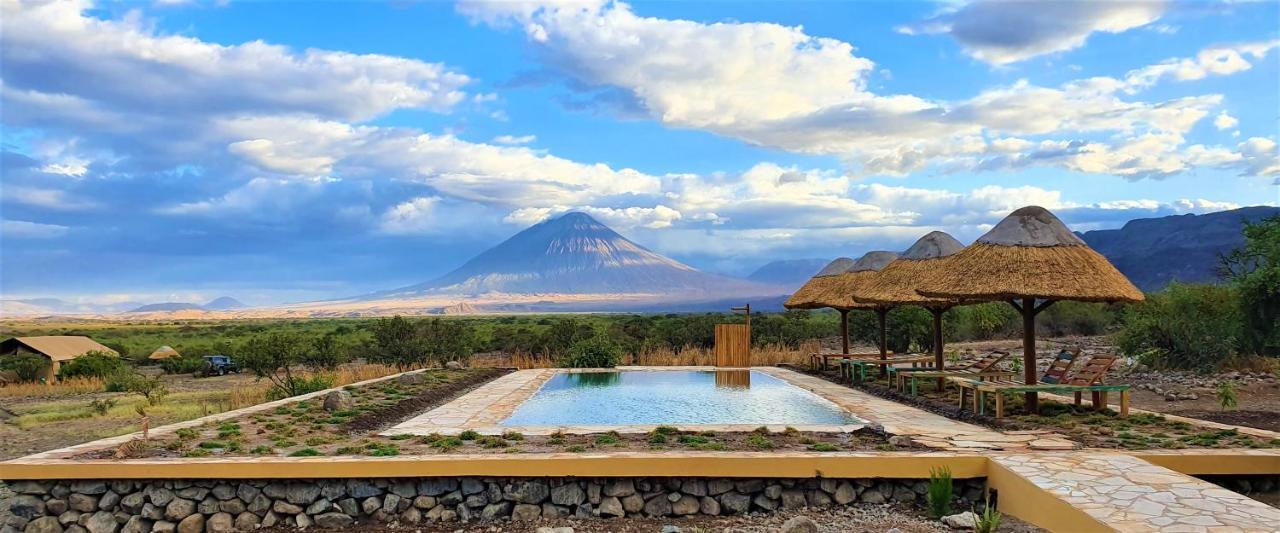Africa Safari Lake Natron Mtowabaga Buitenkant foto